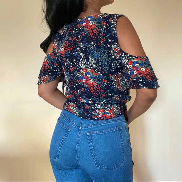 Floral Off The Shoulder Wrap Top - Picture 3 of 4